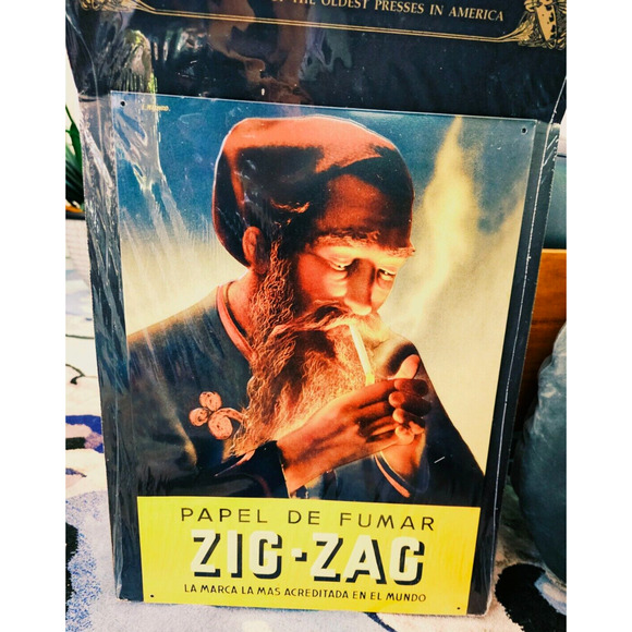 Vintage New Zig Zag Cigarette Rolling Papers Tobacco Embossed Metal Sign Litho - Picture 2 of 3